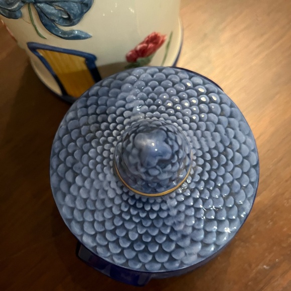 Lenox Poppies On Blue Pasta Tall Silo Canister - Picture 6 of 9